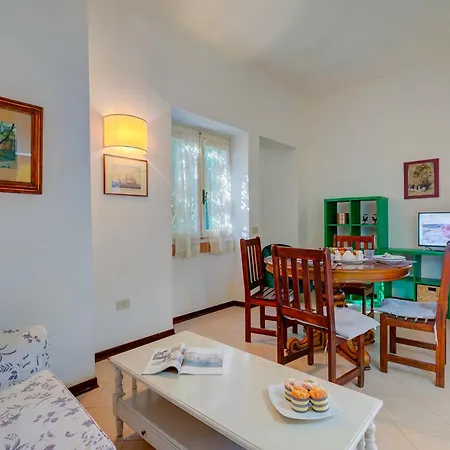 La Fresia - Focette 100m From Sea - Happy Апартаменты Пьетразанта