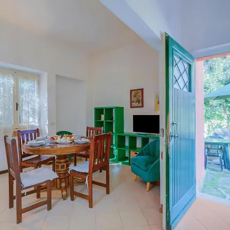 Apartment La Fresia - Focette 100m From Sea - Happy