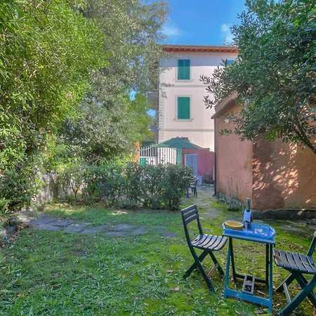 Apartment La Fresia - Focette 100m From Sea - Happy Pietrasanta